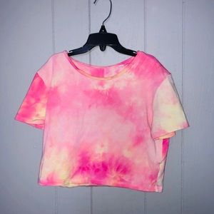 Womans crop-top